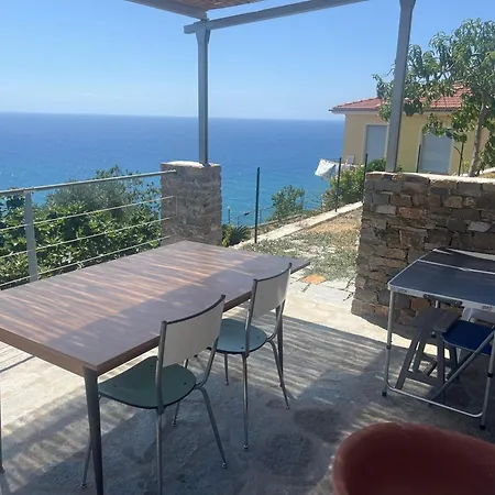 Fronte Mare Apartament Poggi